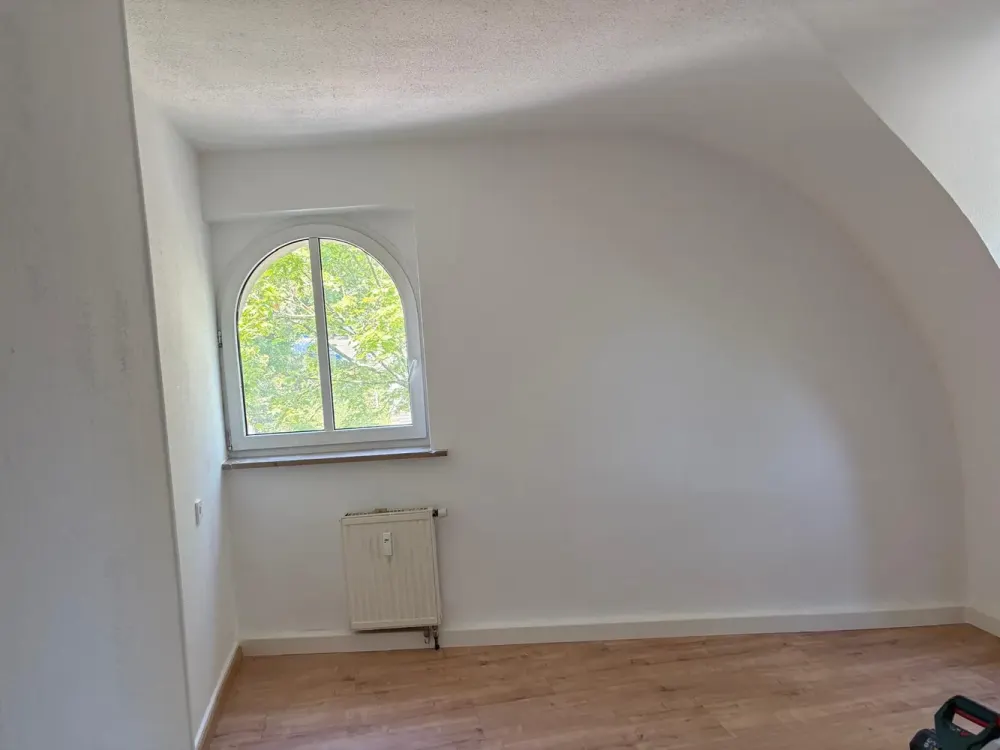 Großzügige helle 3,5 Zi. Whng. Wohnküche, Diele, Bad u. Dusche