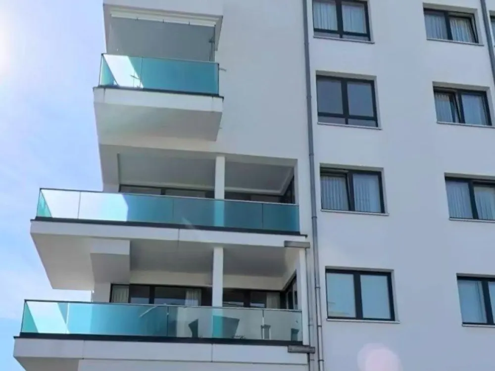 New Tenant Wanted, Beautiful 90 m² Apartment Directly at Rostock Harbor