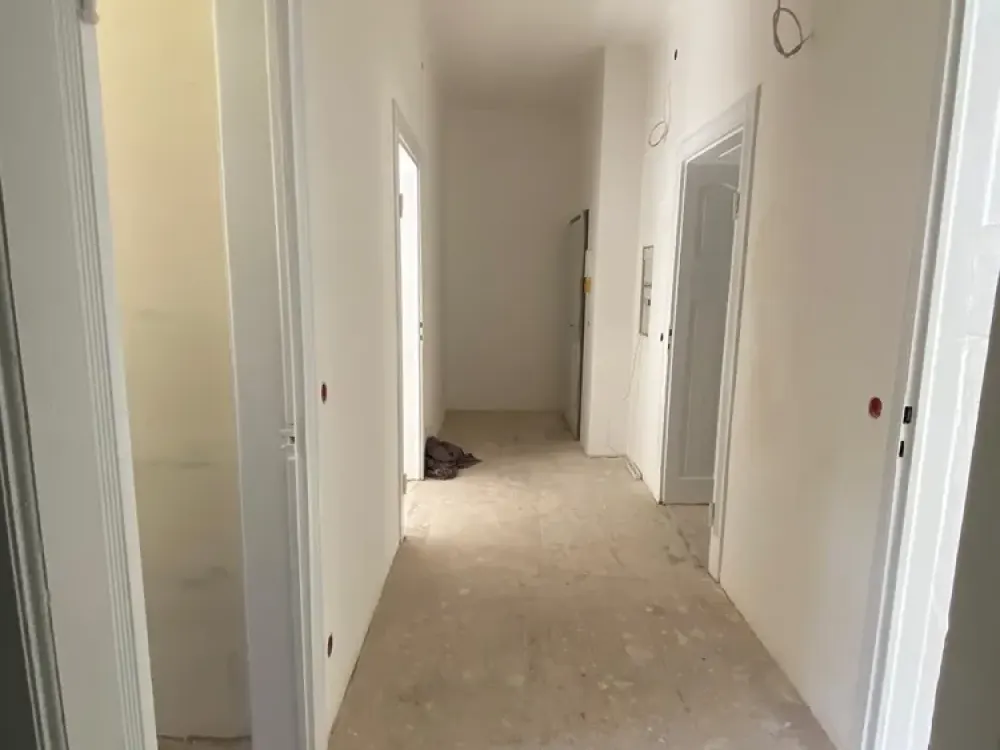 2,5 Raum-Etagenwohnung mit großer Wohnküche