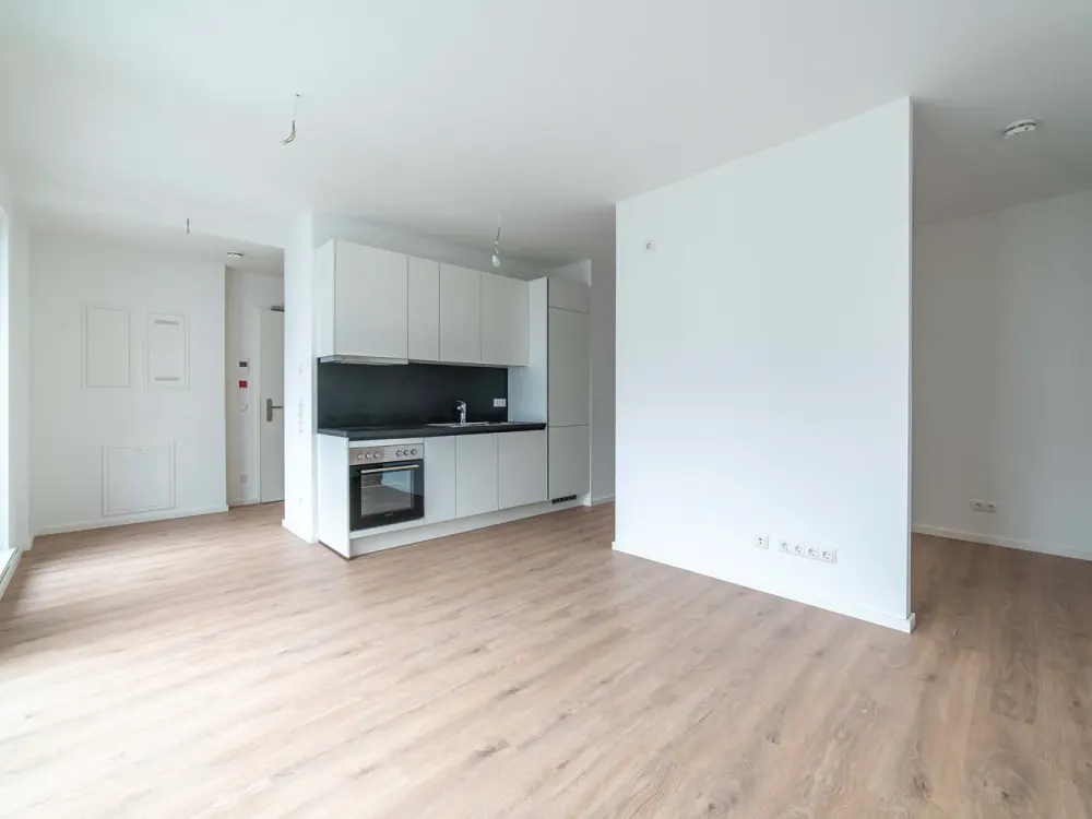 Courtyard-Facing Manhattan-Style Studio with Balcony Apt 235