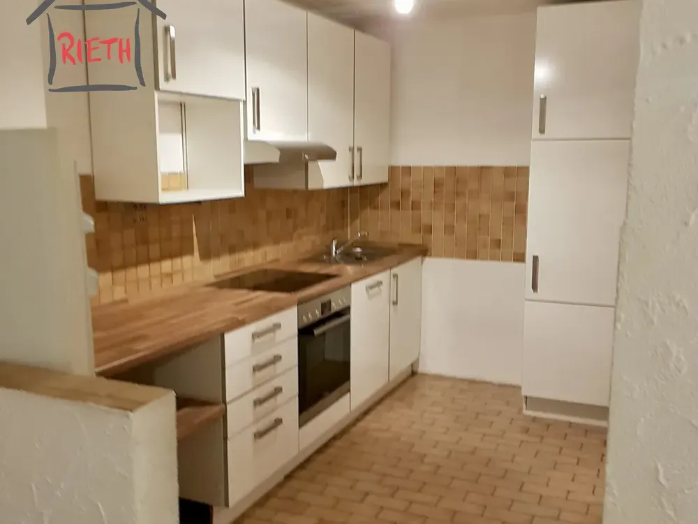 * Ruhige EG-Wohnung mit Garten und TG in Kornwestheim-Ost *