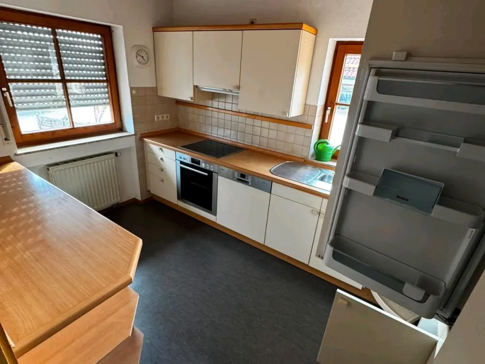Großzügige 3 Zimmerwohnung mit Balkon und Terrasse