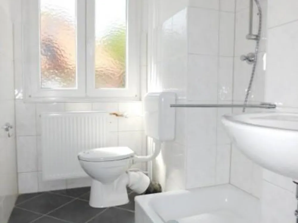 ***Top sanierte 2-Zimmerwohnung im 2. OG bezugsfertig renoviert... in Rheinnähe***