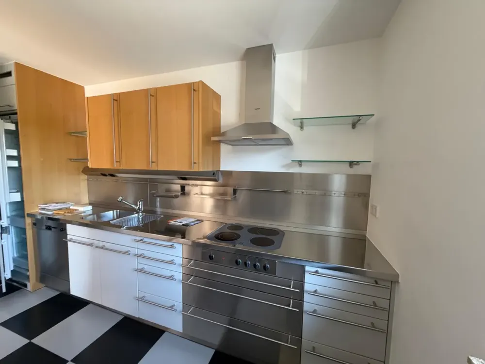 Grünkraut-Rößlerhalde Attractive 4-Room Apartment