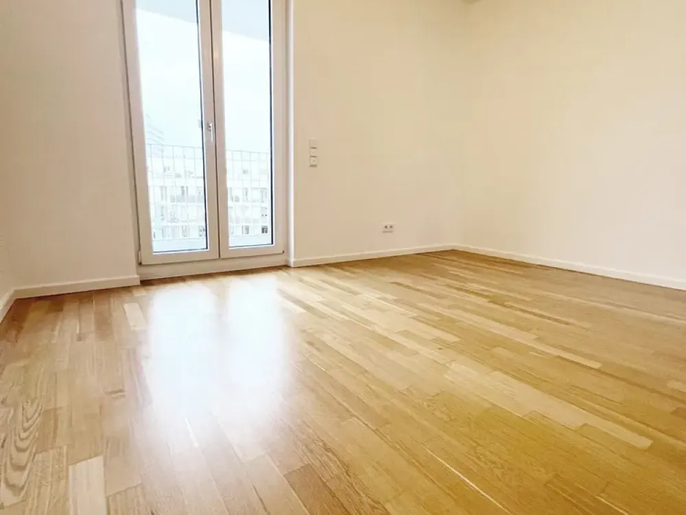 Wunderschöne 3-Zi-Whg / gehobene Ausstattung / zwei Balkone_WE55
