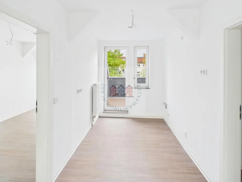 Erstbezug & besonderer Schnitt m. Balkon - Optimal für Singles & Pärchen