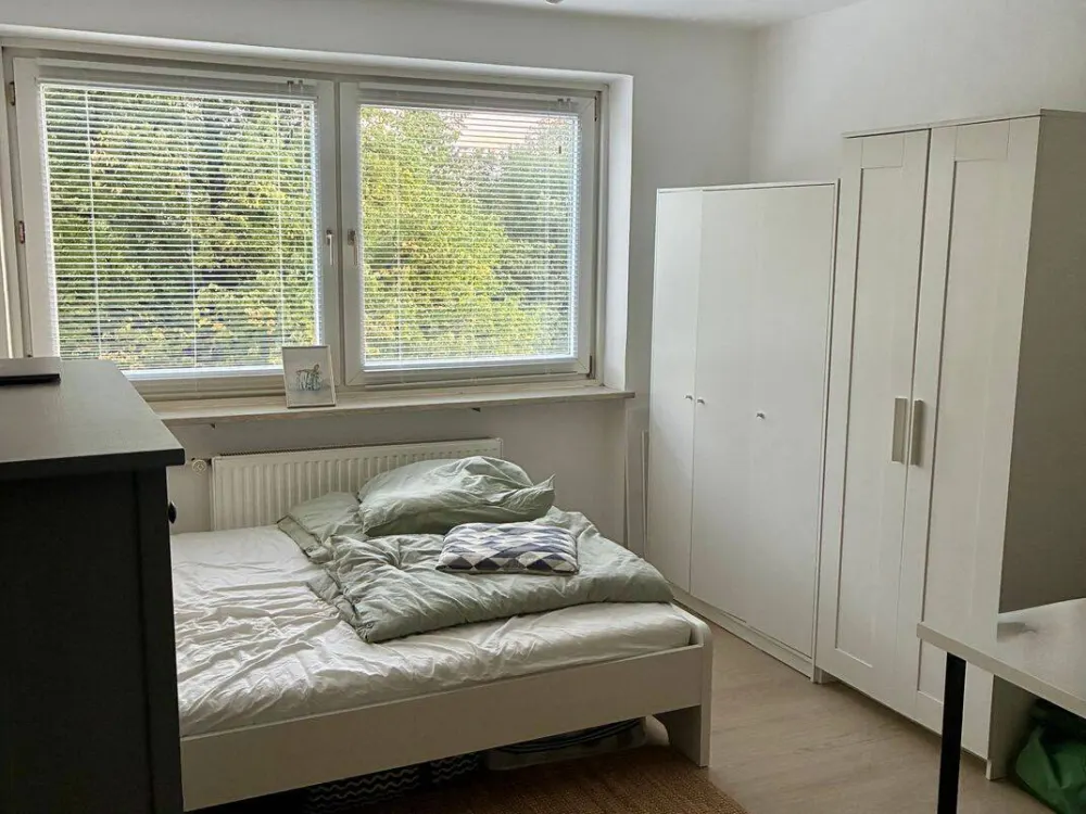 Helle, südlich ausgerichtete 2-Zimmer-Wohnung mit Balkon am Ostbahnhof, Nachmieter ab 01.10.2026