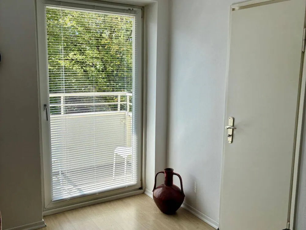 Helle, südlich ausgerichtete 2-Zimmer-Wohnung mit Balkon am Ostbahnhof, Nachmieter ab 01.10.2026