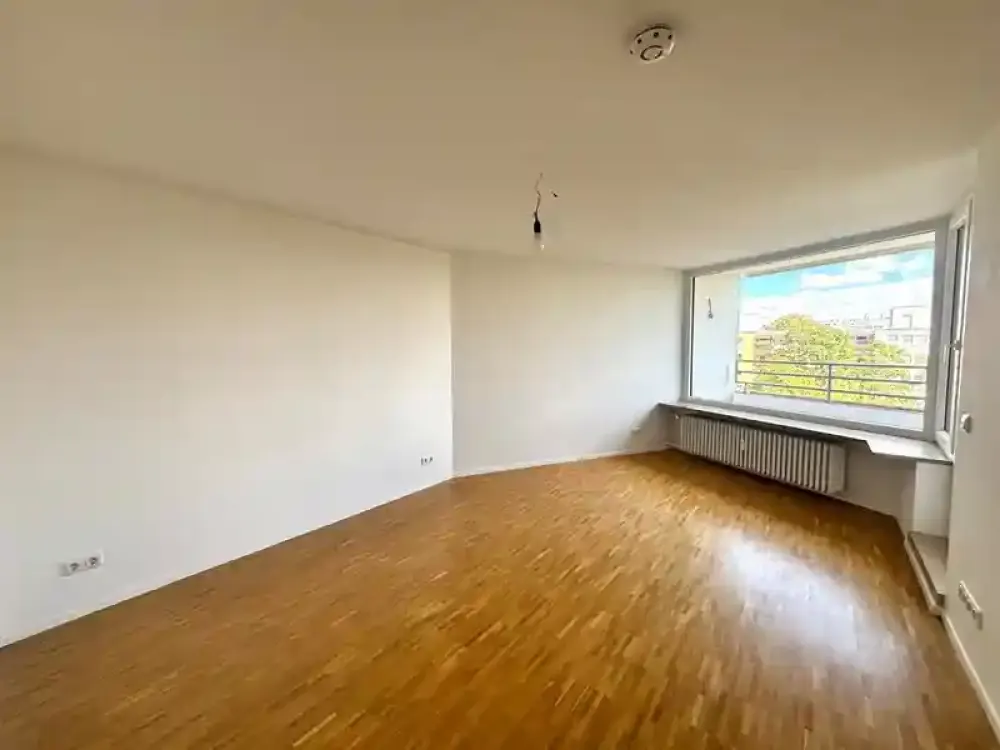 Helle 2-Zimmer-Wohnung in zentraler Lage von Neuperlach