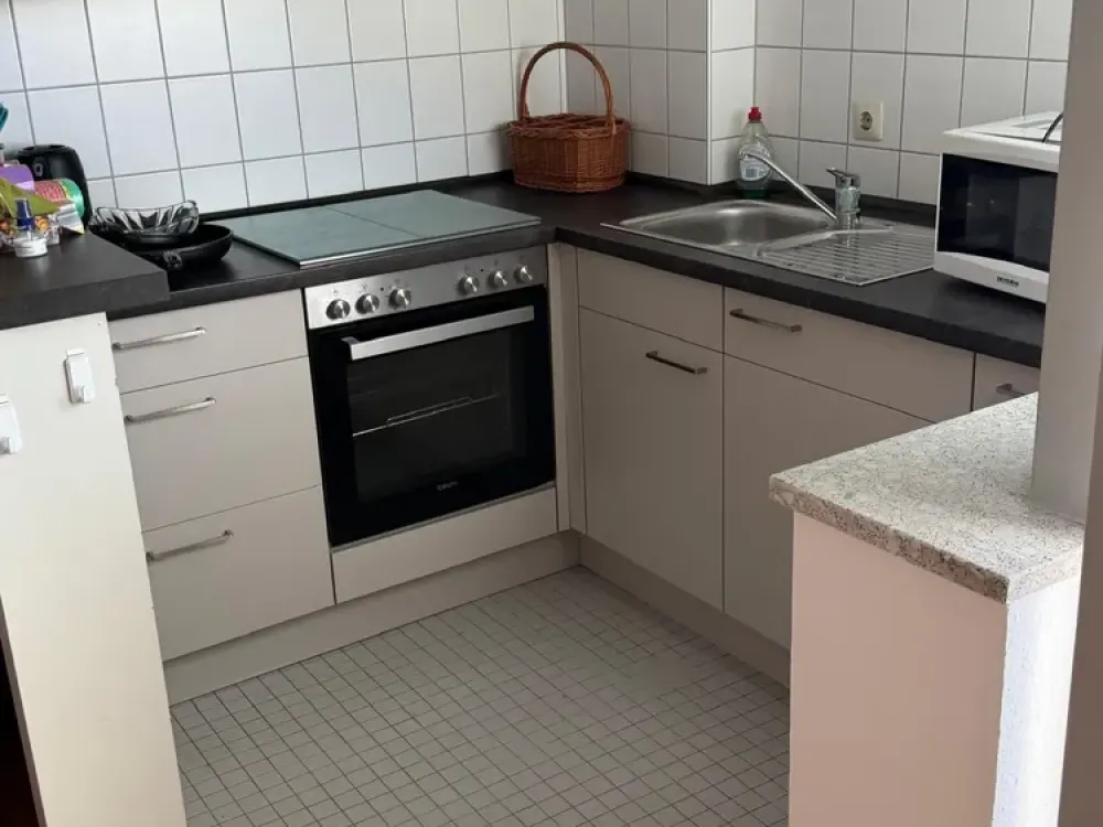 Beautiful 1-Room Apartment with Balcony and Built-in Kitchen in Ravensburg