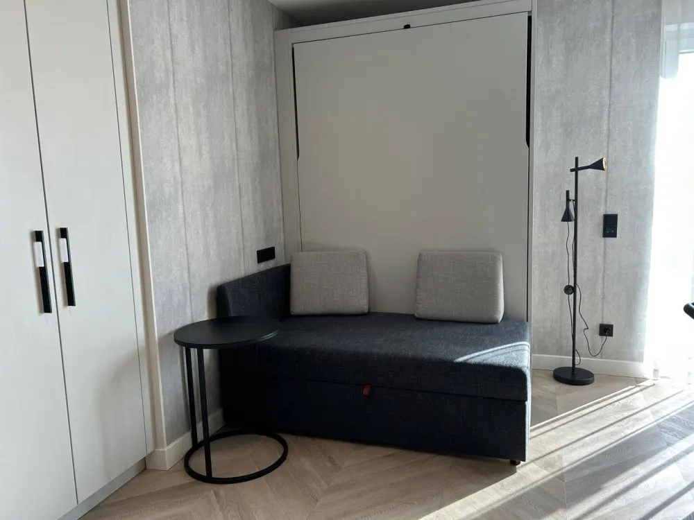 Vollmöbliertes Apartment mit Balkon in zeitlos schönem Design | ab sofort verfügbar!