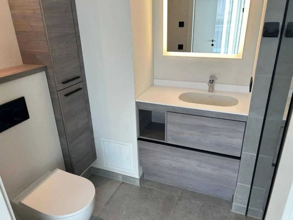 Vollmöbliertes Apartment mit Balkon in zeitlos schönem Design | ab sofort verfügbar!