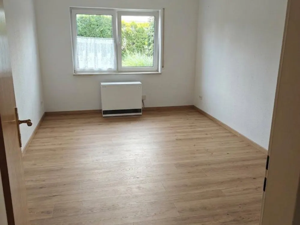 Vermietung 3-Zimmer-EG-Wohnung mit großem Garten in Gilching