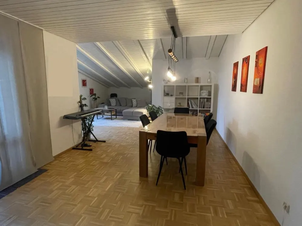 Wohnen mit Ausblick ins Grüne: 2,5 Zimmer Wohnung in Wernau