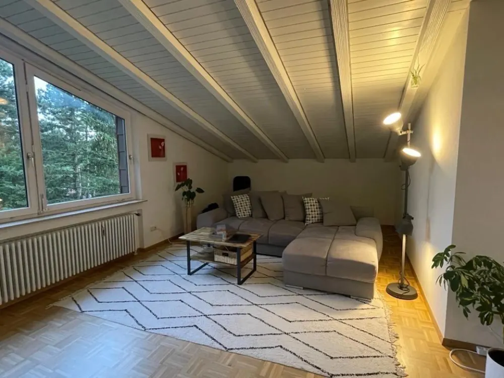 Wohnen mit Ausblick ins Grüne: 2,5 Zimmer Wohnung in Wernau