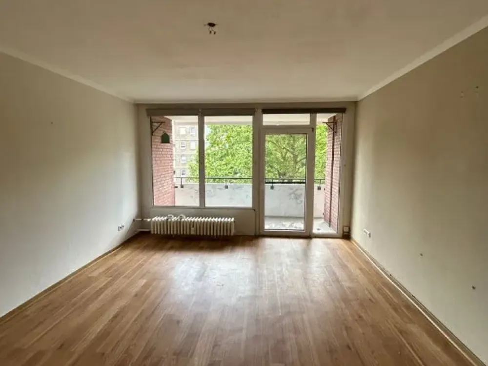 ersten 3 Kaltmieten frei * geräumige 4-Zimmer Wohnung * sofort Bezugsfertig