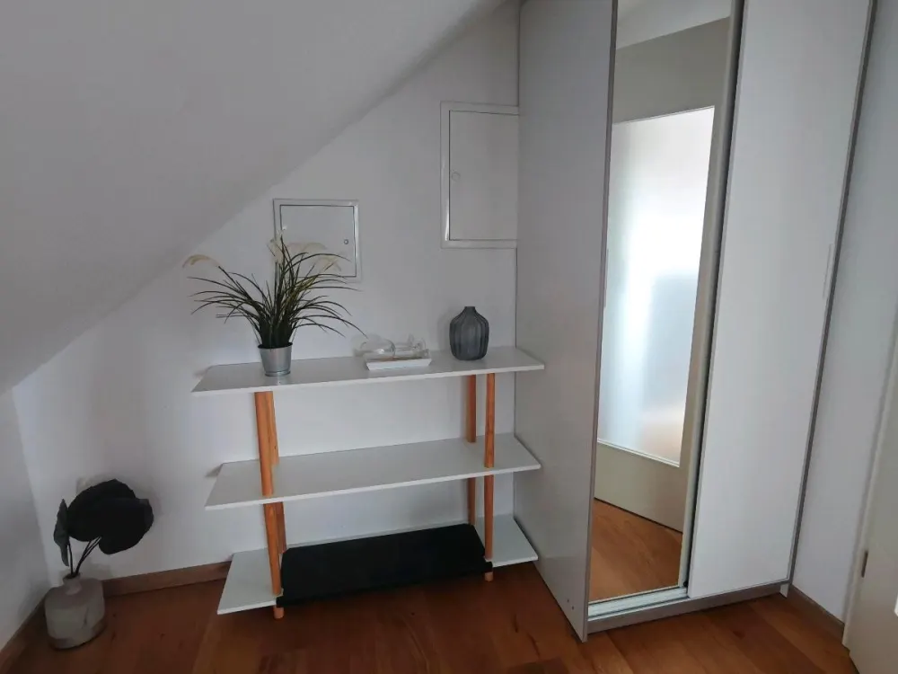 Dachgeschosswohnung zu vermieten 42²m