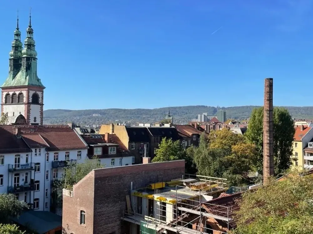 3 ZKB mit Balkon im 4.OG eines sehr gepflegten, Altbaus im vorderen Westen