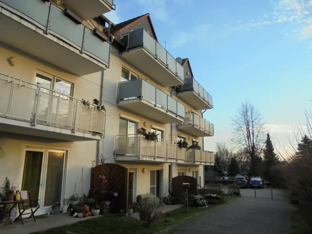 3 Raum Wohnung mit Außenterrasse