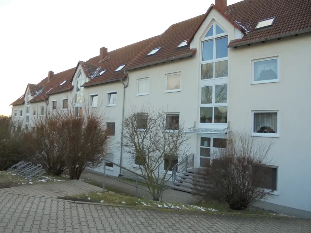 3 Raum Wohnung mit Außenterrasse