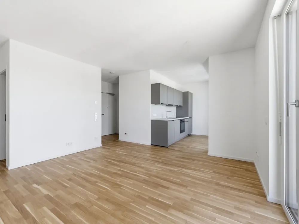 2-Room Apartment with Fitted Kitchen and High-Quality Features