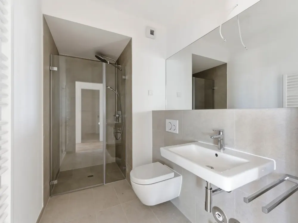 2-Room Apartment with Fitted Kitchen and High-Quality Features