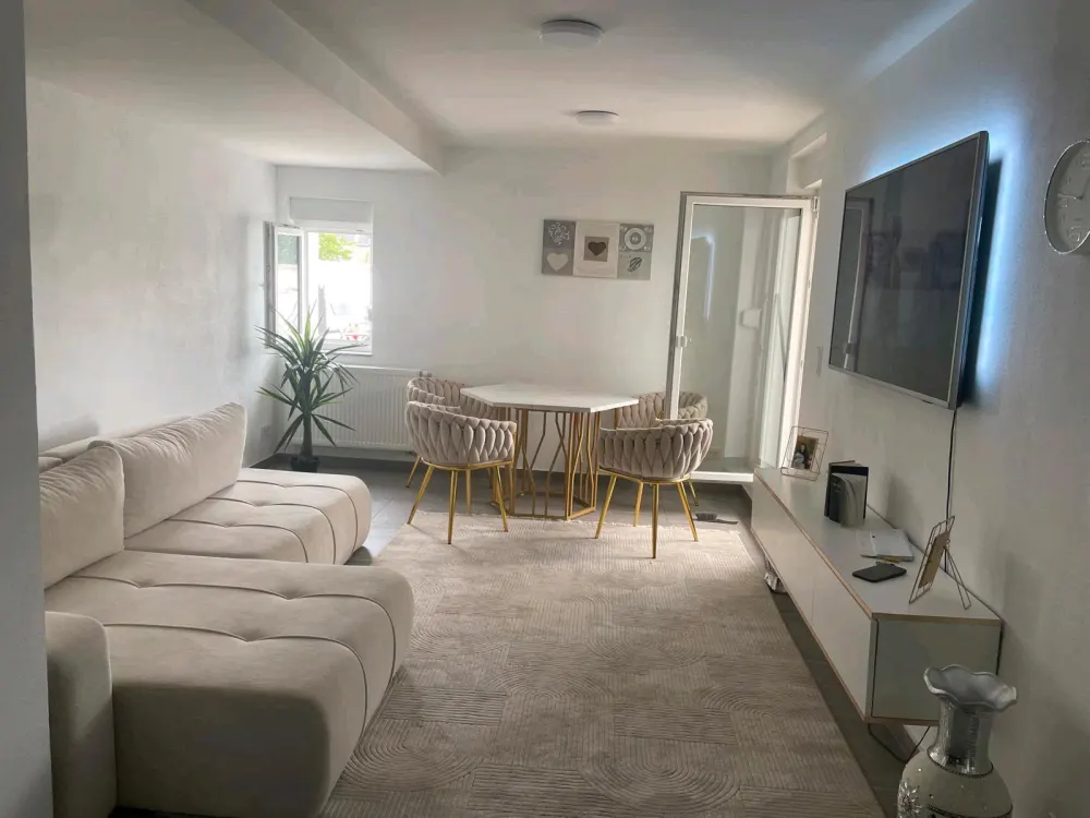 3-ZKB Wohnung mit überdachter Balkon in Bous zu vermieten