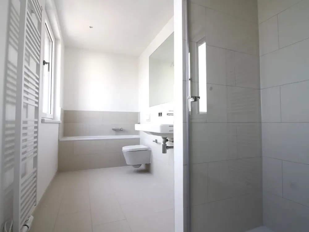 Luxuriöse 4-Zimmer Wohnung in Mitte !