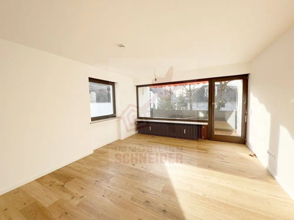 IMMOBILIEN SCHNEIDER - Waldperlach - great 3-room apartment with parquet, fitted kitchen and 2 large balconies