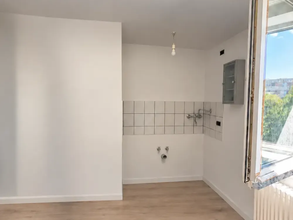 1-Zimmer-Wohnung mit Aufzug & Keller in ruhigem München-Solln