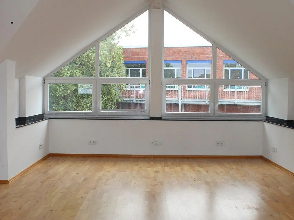 Schicke Dachgeschoßwohnung!