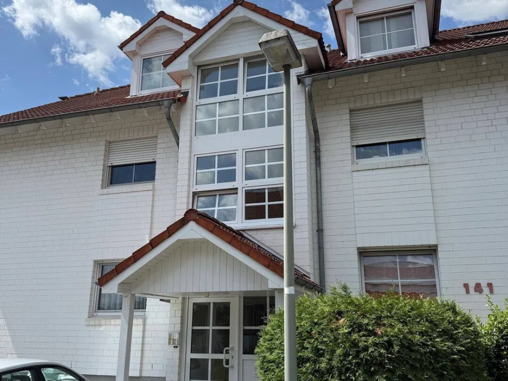 Komplett renovierte 3-Zimmer-Maisonettewohnung mit ausgebautem Spitzboden und Wallbox in Paderborn