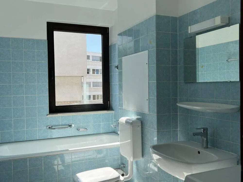 Schöne, geräumige zwei Zimmer Wohnung in Oederweg, Frankfurt am Main, Nordend-West