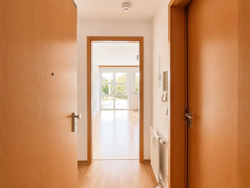 1-Raumwohnung mit kleiner Einbauküche in guter Anbindung!