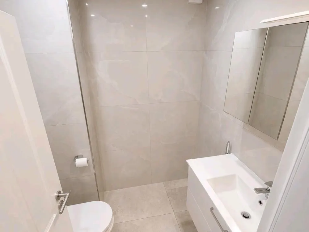 Renovierte- Erdgeschosswohnung zu Vermieten + Garage Aufpreis