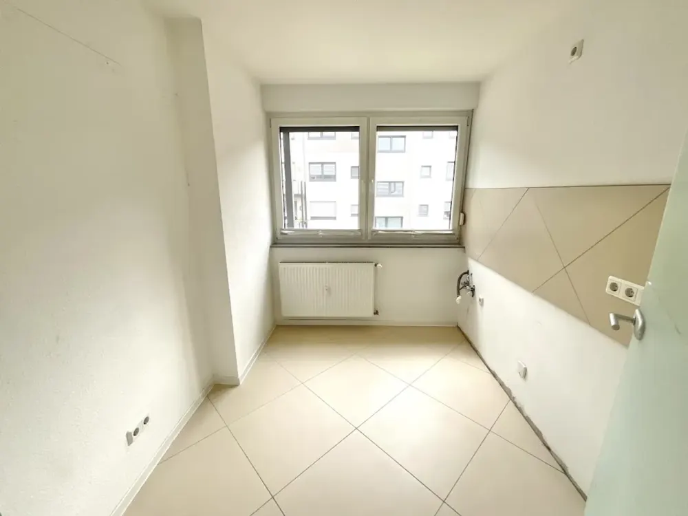 Schöne Erdgeschosswohnung mit Balkon