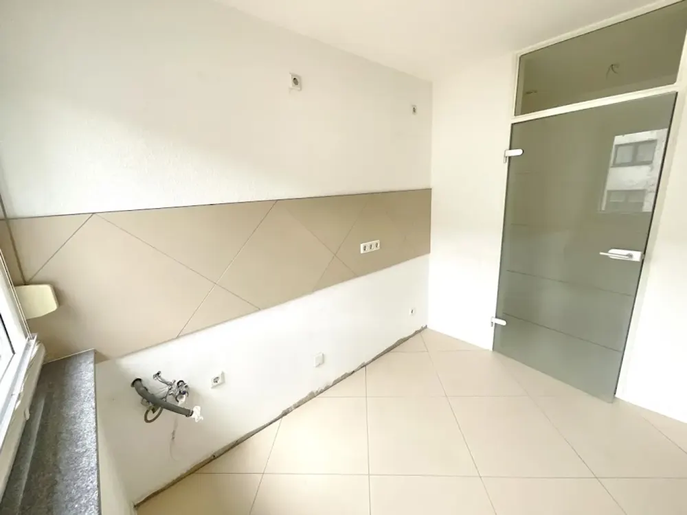 Schöne Erdgeschosswohnung mit Balkon