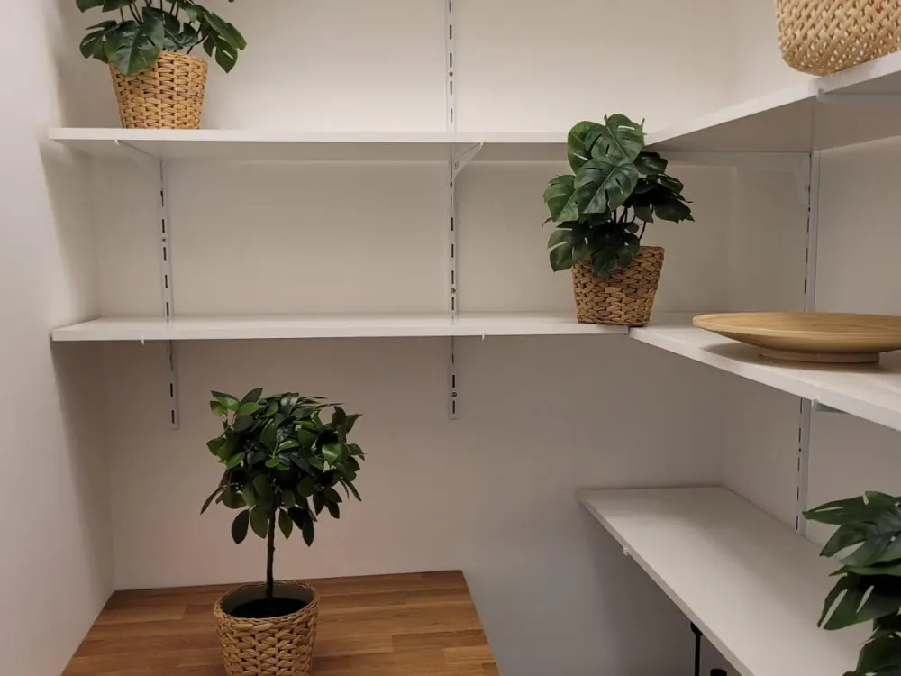 Möblierte Wohnung in bester Lage in München Schwabing, Südbalkon