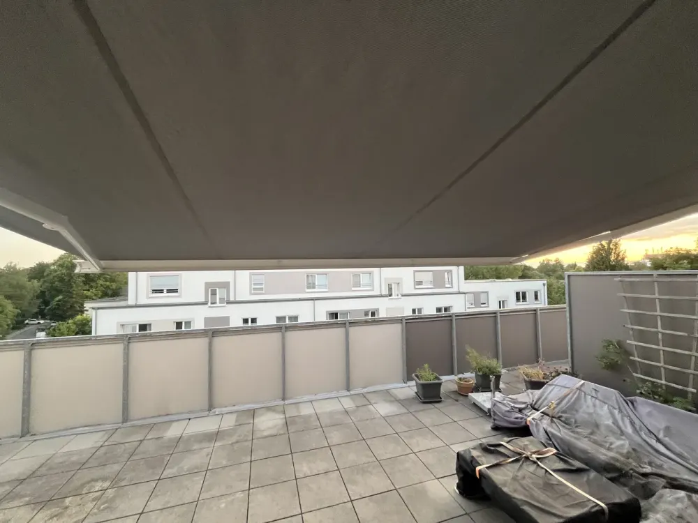 OFFENE BESICHTIGUNG: Helle 3-Zimmer Whg. mit großzügiger Dachterrasse