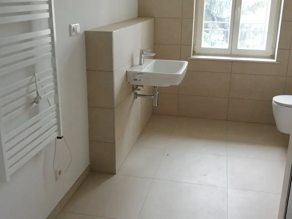 Scöne 2-Zimmer-Wohnung mit Balkon in Anger-Crottendorf