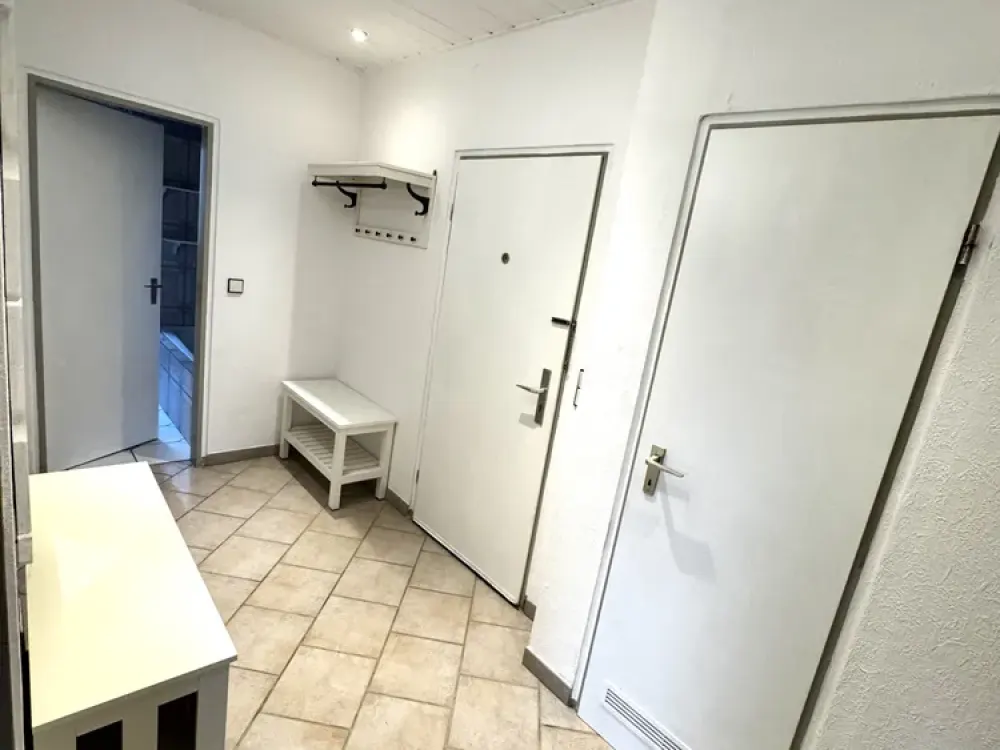 Large 2-Room Apartment in Bad Wilhelmshöhe
