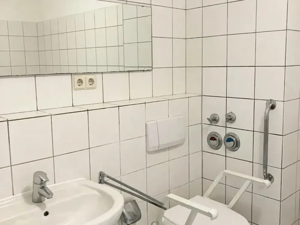 Helle 2-Zimmer-Wohnung mit Balkon und Einbauküche in Münster