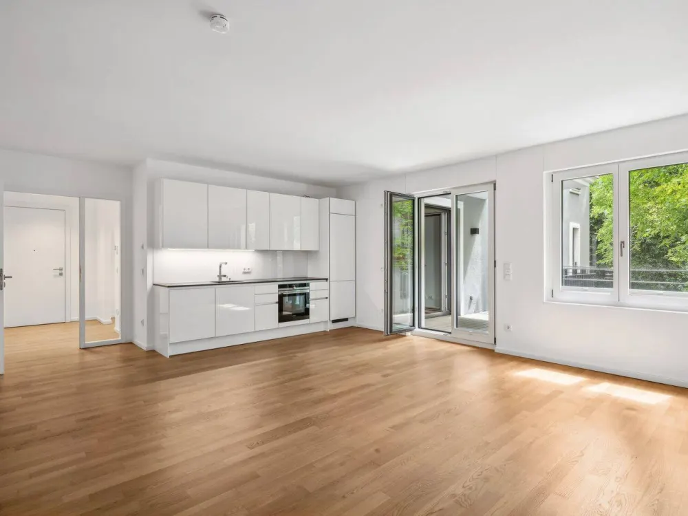 High-Quality 3-Room Apartment Near St.-Ursula Church