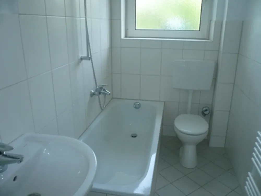 3 Zimmer mit Balkon und Aufzug!