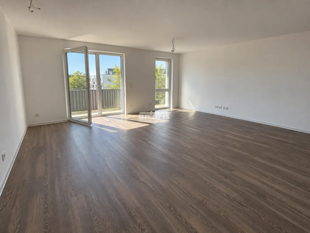 antaris Immobilien GmbH ** Ihr neues Zuhause: Moderne 4-Zimmer-Wohnung mit großem Balkon**