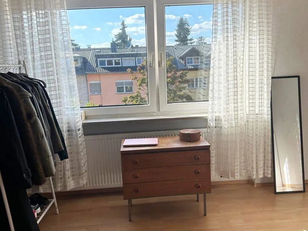 Zimmer in 3er Frauen-WG in Karlsruhe-Innenstadt
