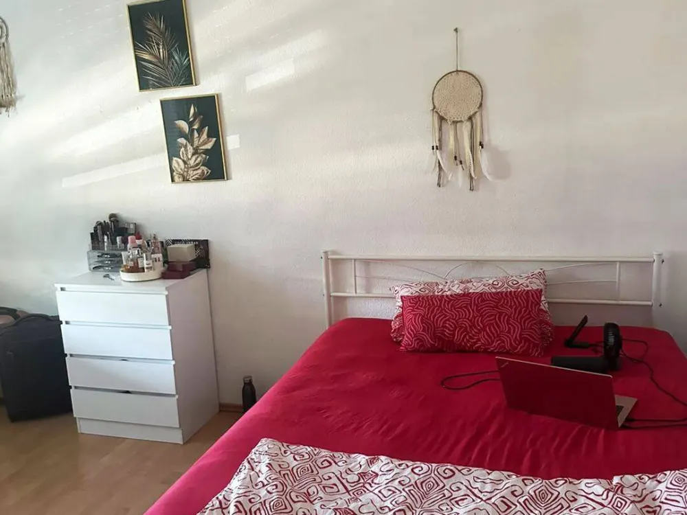 Zimmer in 3er Frauen-WG in Karlsruhe-Innenstadt
