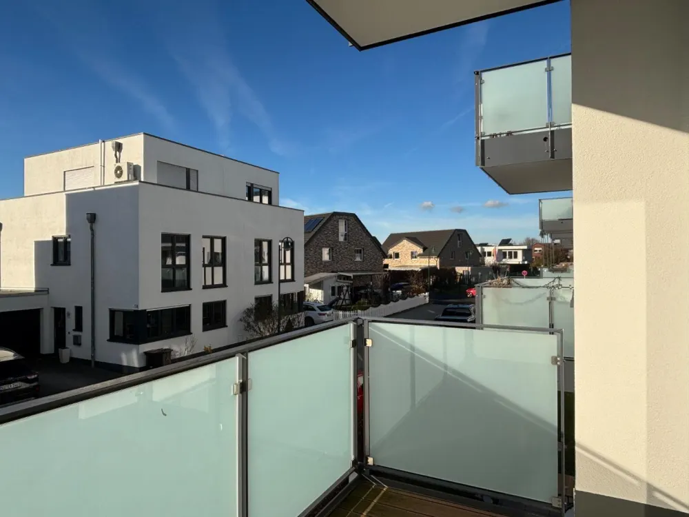 Moderne 2 Zimmer Wohnung mit Balkon und Einbauküche!