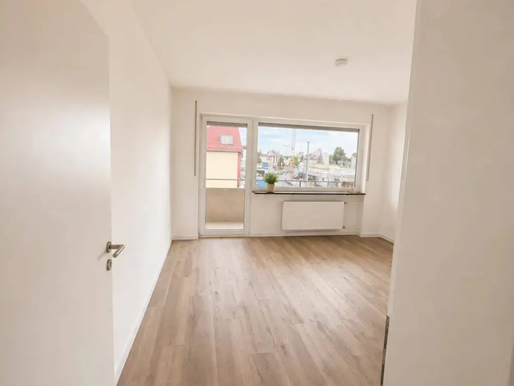 Frisch Sanierte 2-Zimmer-Wohnung mit Einbauküche Nürnberg - ab sofort bezugsfrei