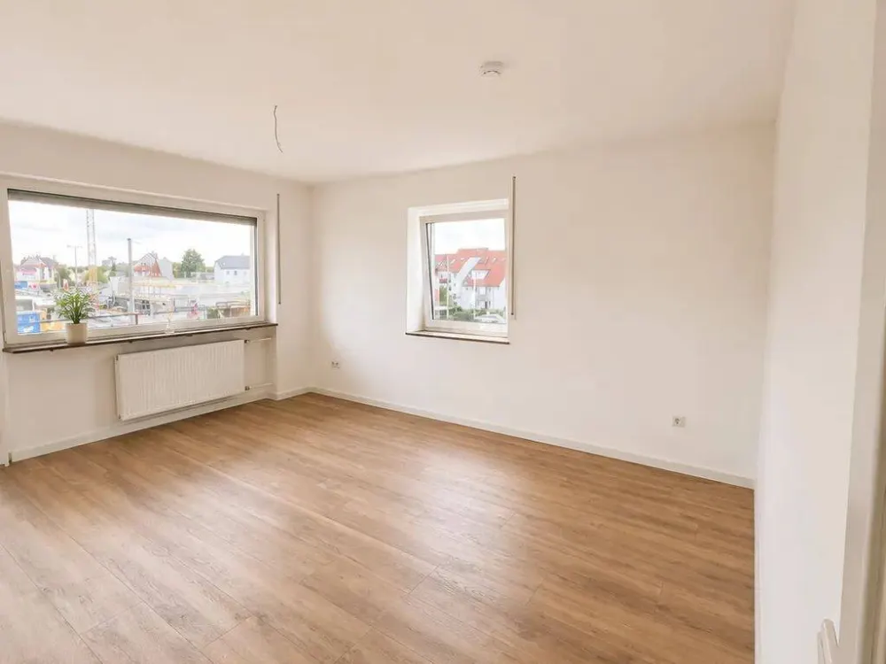 Frisch Sanierte 2-Zimmer-Wohnung mit Einbauküche Nürnberg - ab sofort bezugsfrei
